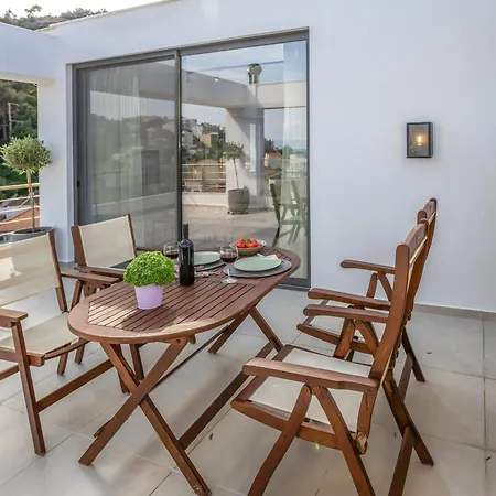 Rooftop Alexandra's House *