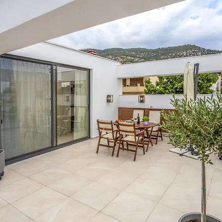 Rooftop Alexandra's House Apartmán *