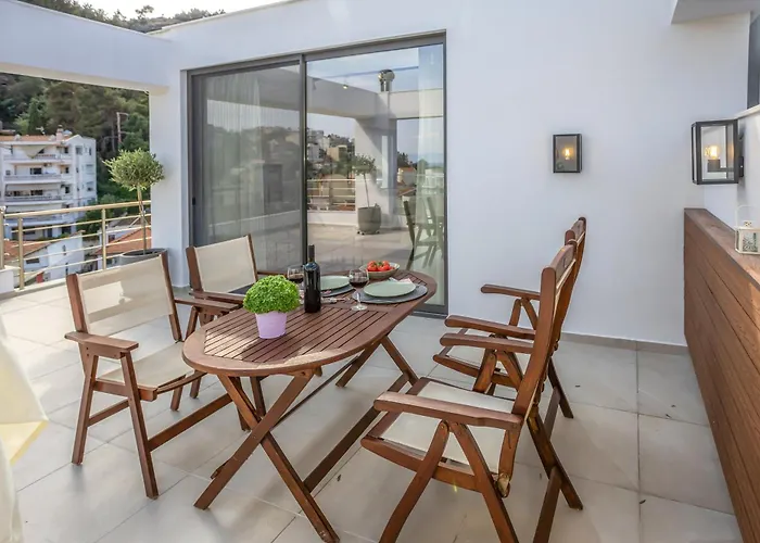 Rooftop Alexandra's House *